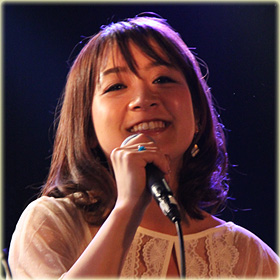 北真美子